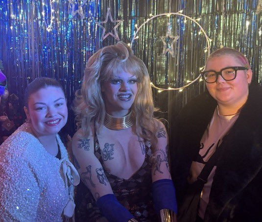 HAPPY BIRTHDAY TO MY BESTGIRL !!! <a href="/dollydaedream/">april💘</a> 🎀🩷✨have the best day angel ily 🤍