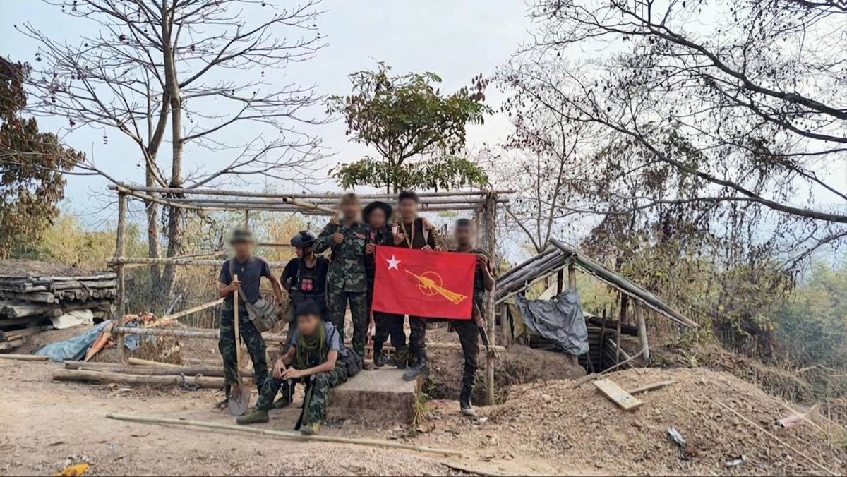 MizzimaNews's tweet photo. နေပြည်တော်စစ်တပ်၏ ပွိုင့် (၉၆၂) ဗျူဟာကုန်း ကာကင်းစခန်းသိမ်းတိုက်ပွဲအတွင်း လက်နက်ခဲယမ်းများသိမ်းဆည်းရရှိ 
website link >> https://t.co/KH36RYSzIc
#ကြယ်ပြောင်စခန်းသိမ်းတိုက်ပွဲ
#လက်နက်ခဲယမ်းများ
#ထိုင်းမြန်မာနယ်စပ်
#Mizzima
#ABSDF https://t.co/HhXMdgG61a