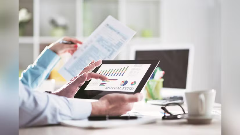 bsindia's tweet image. Domestic #mutualfunds invested heavily in #bankingstocks in March, offsetting record foreign outflows as #market sentiment weakened amid global geopolitical tensions.

Read more 👉 mybs.in/2g5P04H

@samiemodak