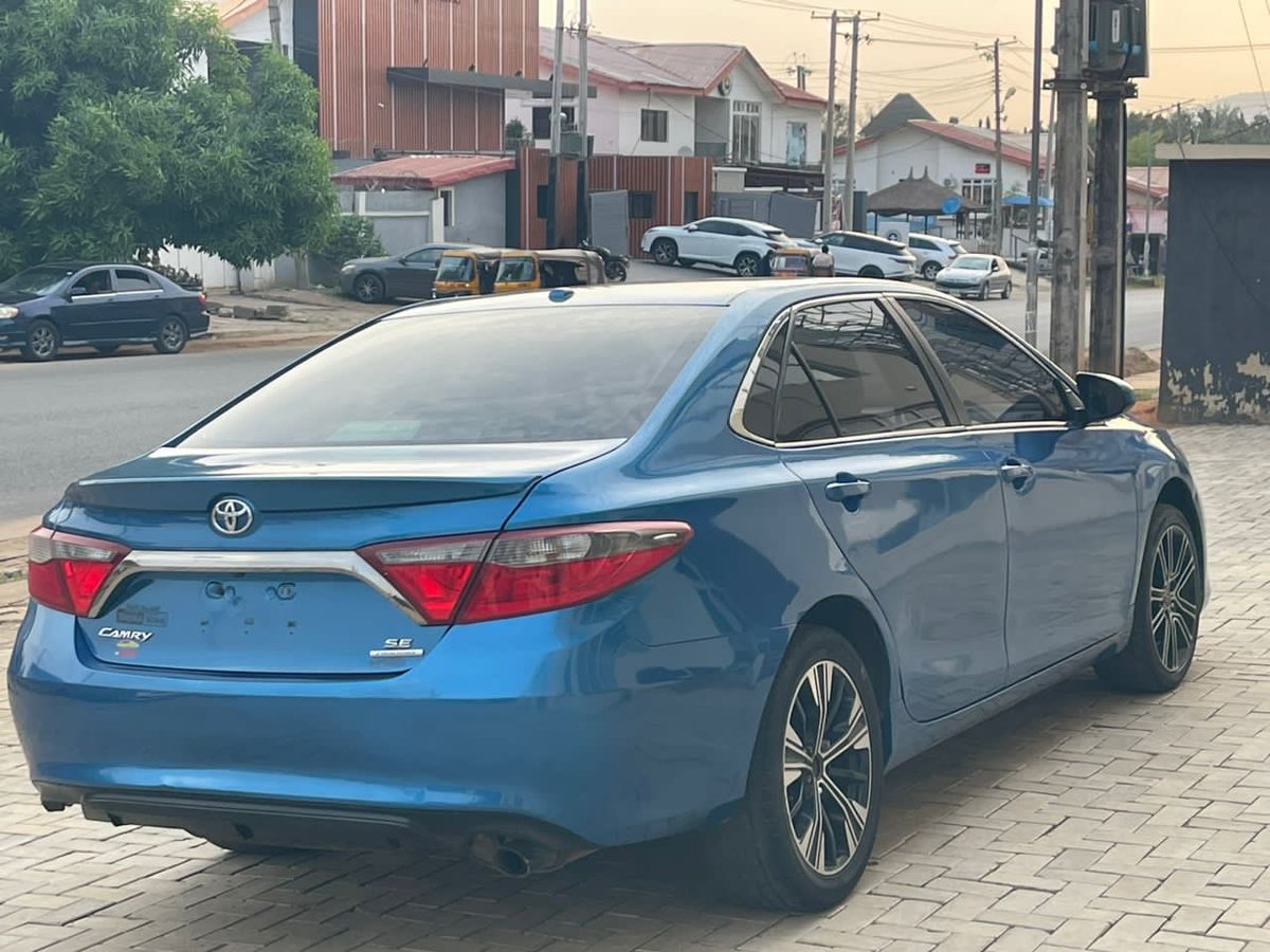 abbarhladan's tweet image. SPECIAL EDITION 💕💕
Top grade used 2016 Toyota Camry SE fullest option.

Keyless, open roof, wireless charging, clean inside and outside.

Price: N13m only 
Location: Abuja