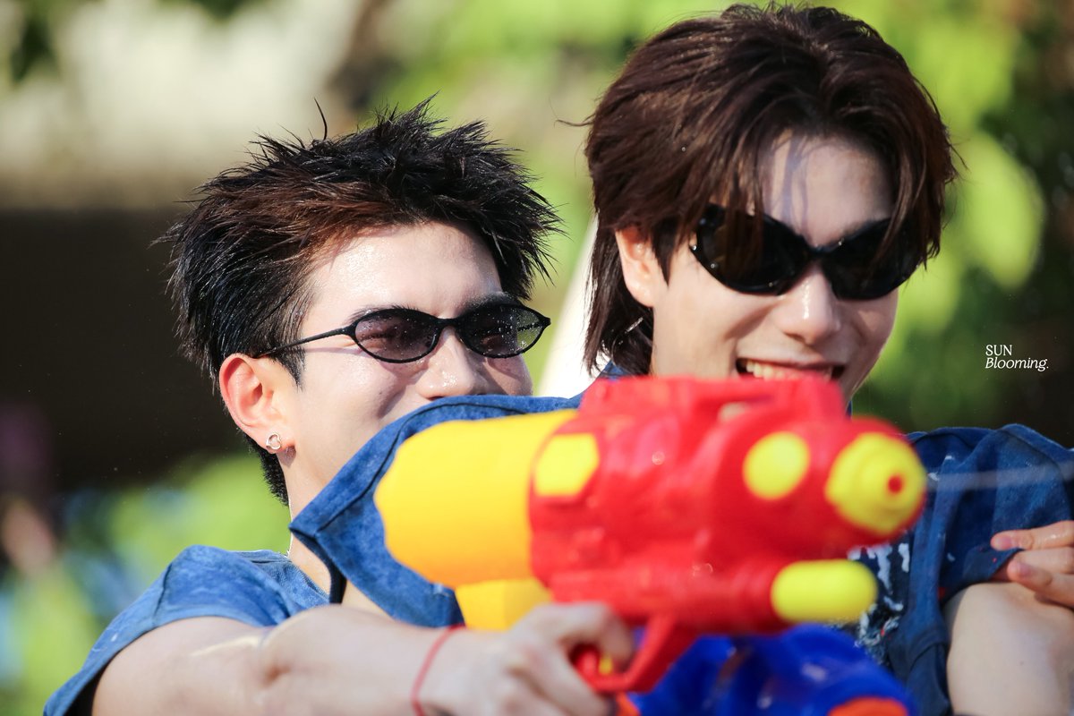 Sunblooming_'s tweet image. ใครสนุกสุด 

GEMINIFOURTH SONGKRAN KPW
#SuperFluid2026xGEMINIFOURT
#fourthnattawat