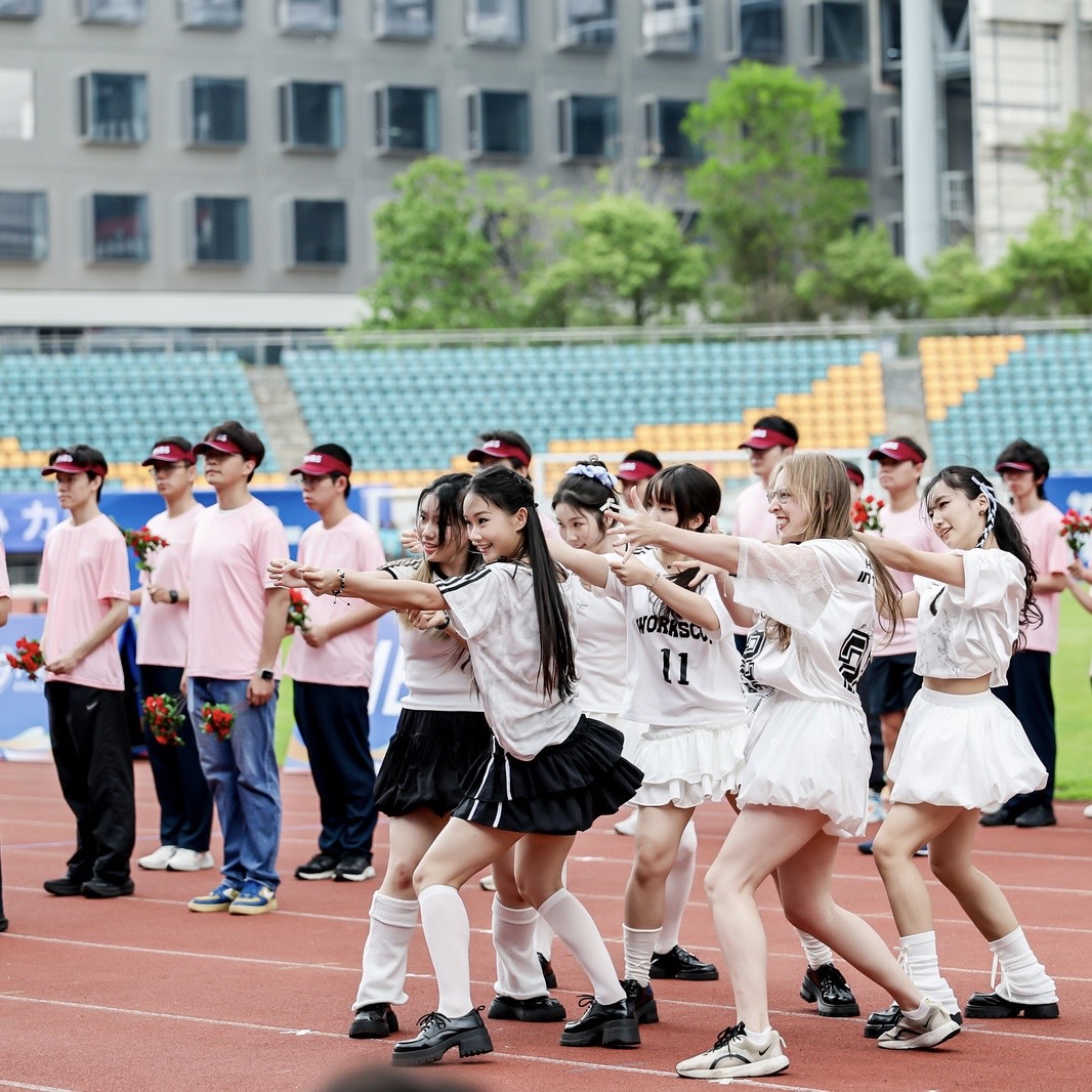 Peking University HSBC Business School tweet media