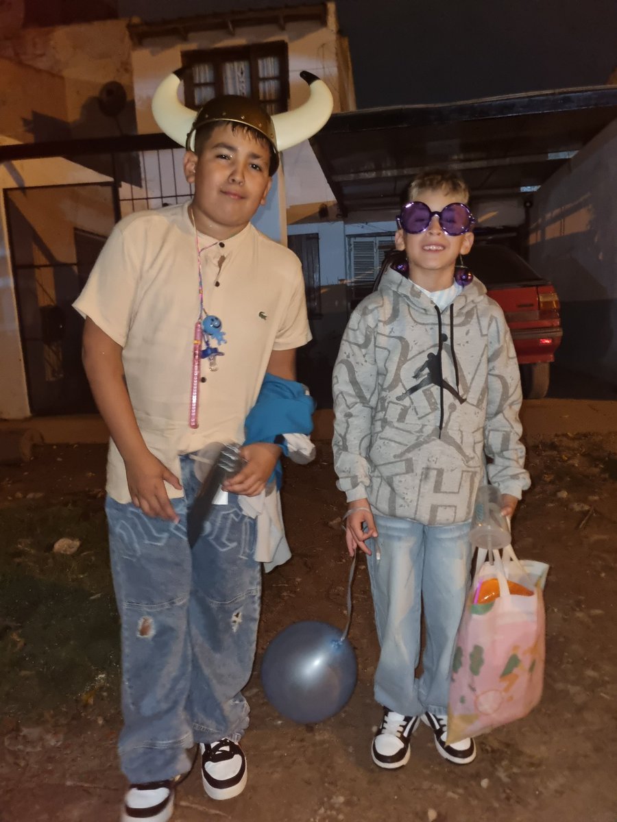 AkRodrigoLinare's tweet photo. Los amores de mi vida https://t.co/In4tPH70cF