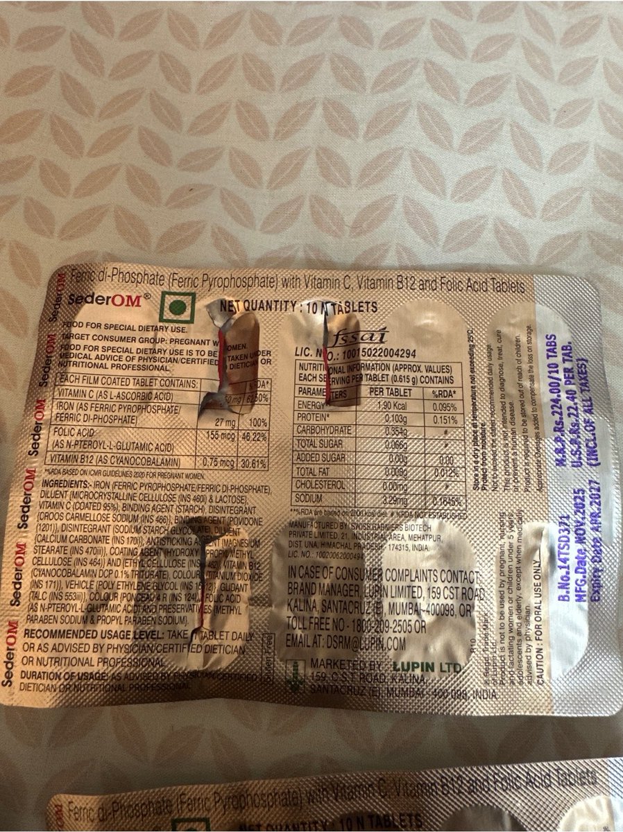 drhellcat12's tweet photo. This is my ticket number 775731731709 @1mgOfficial @tata1mgCOMPLAIN  it’s been 5 days and no one has contacted me regarding the resolution. #neverbuy #scam #horriblecustomerservice The images below show the condition of the delivered medicines. https://t.co/XjBDi8mEUE