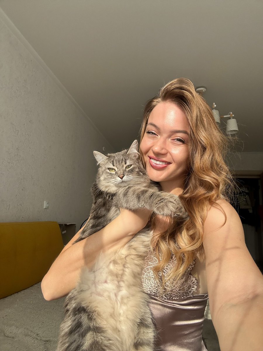LiLi Storm X tweet media