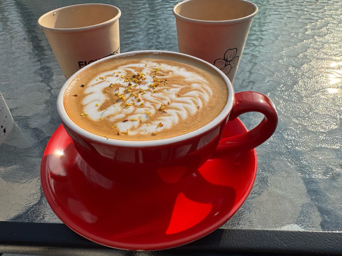 Arno van Hoorn tweet media