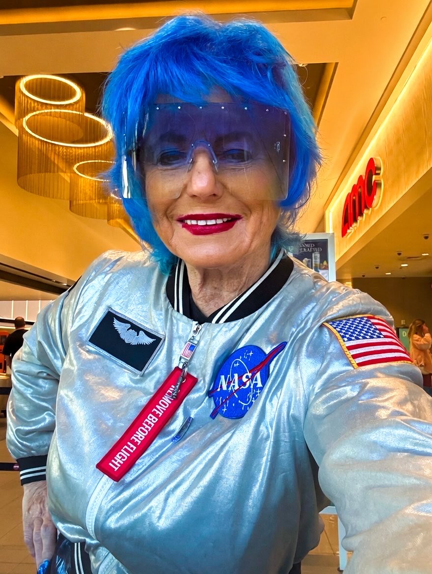 Lady Rocket tweet media