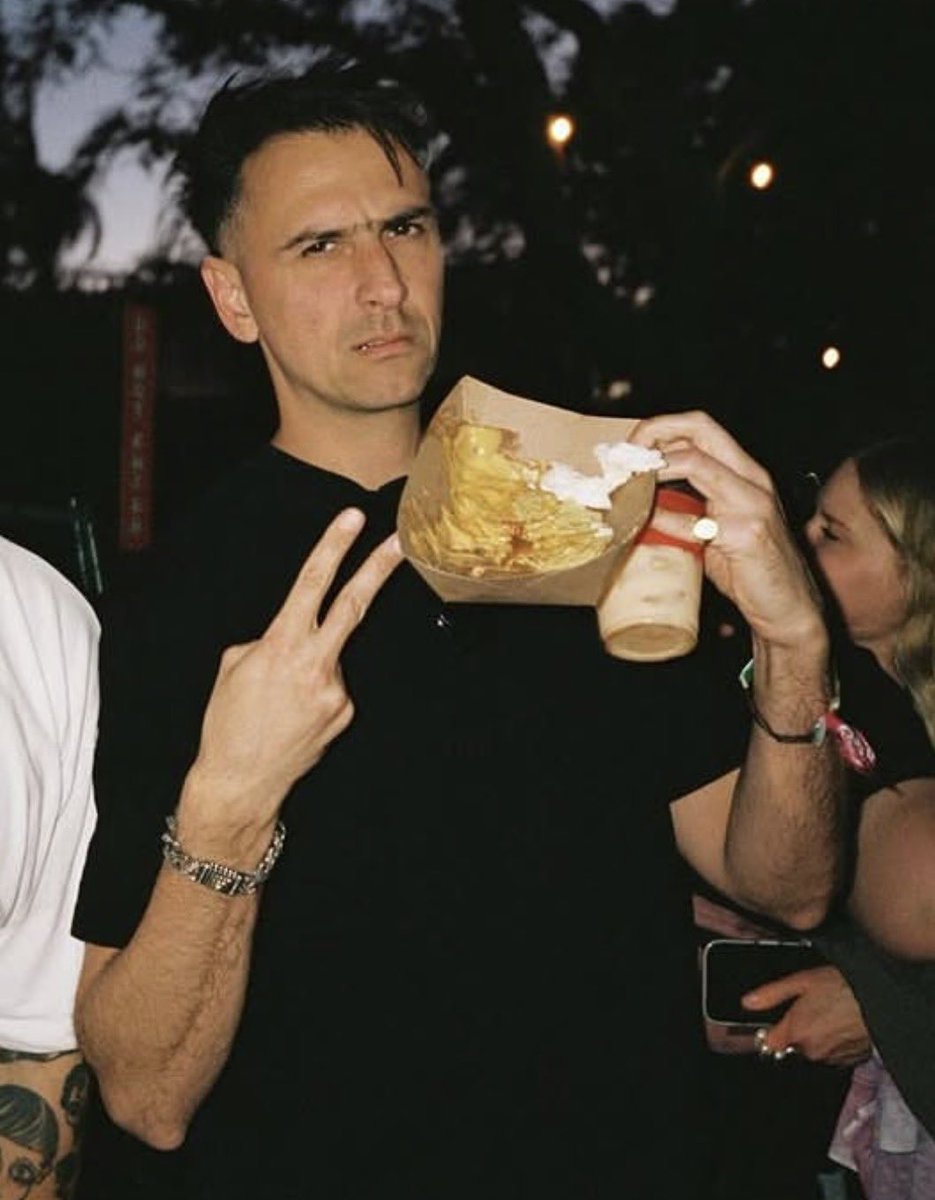 Rocket Fizz🦇🦇 tweet media