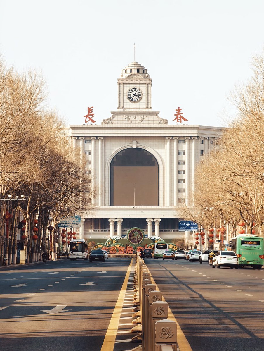 Dododeyitian's tweet photo. 秋景｜长春 https://t.co/AfXhnk7VYO