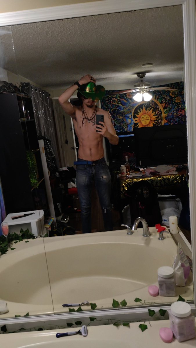 wolverine4701's tweet photo. Maybe I'll do an Ace cosplay from One Piece https://t.co/cGy7dvd17y