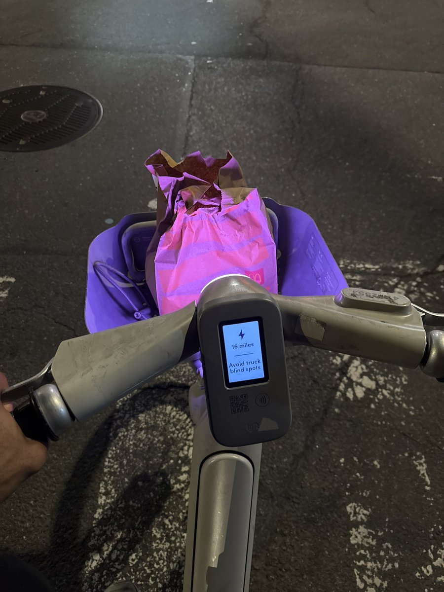 AndreTGZ tweet media