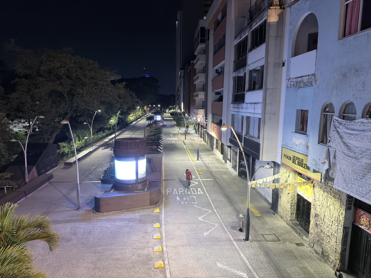 FOLLAENANAS tweet media