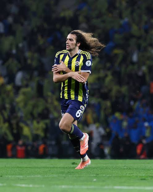 Futbolcumuz Matteo Guendouzinin doğum günü 🎂 
Nice Mutlu yıllara <a href="/MatteoGuendouzi/">Matteo Guendouzi</a> 💛💙