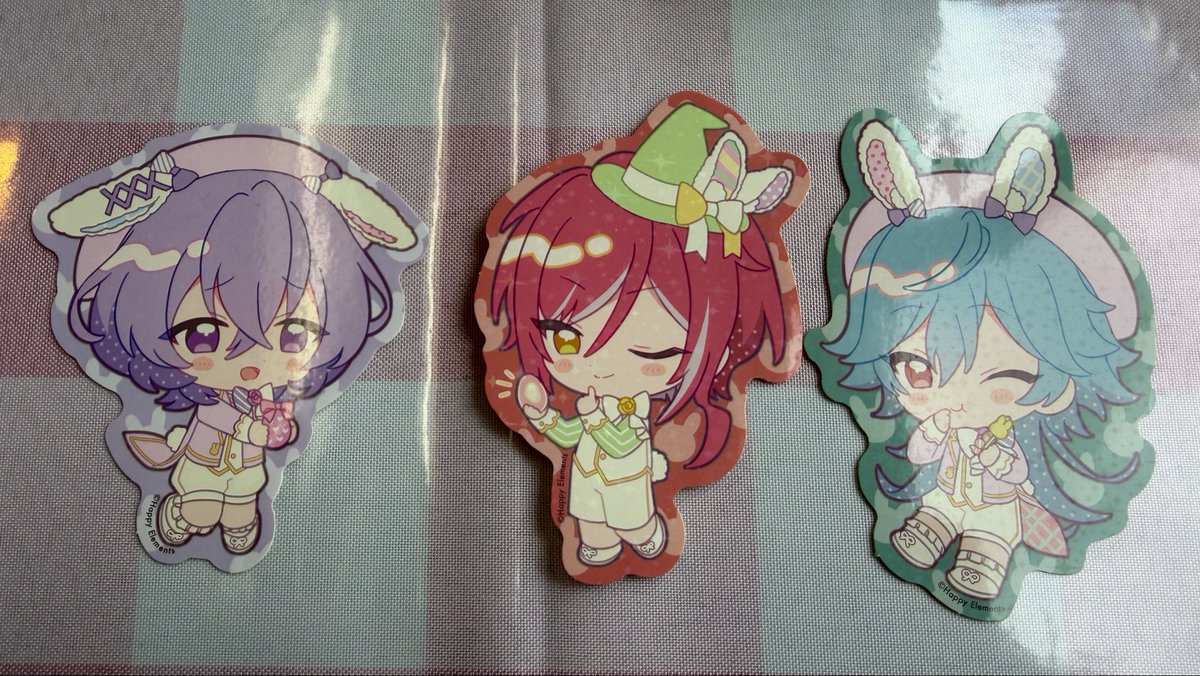 B0Re14f's tweet photo. 【交換】あんスタ　アニカフェ

🌟アクスタ
譲)夏目、泉
求)レオ、凛月

🌟ステッカー
譲)夏目、ライカ、ユメ
求)凛月 https://t.co/SoTN3j4uAZ