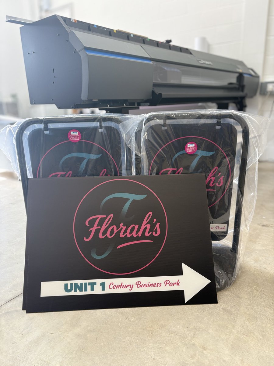 BeOneLabels's tweet image. Swing Signs are very popular for retail shop, barbers, flower shops, bakerys, high street shops, takeaways and cloth shops #signs #signage #shopsign #largeformat #smallbusiness