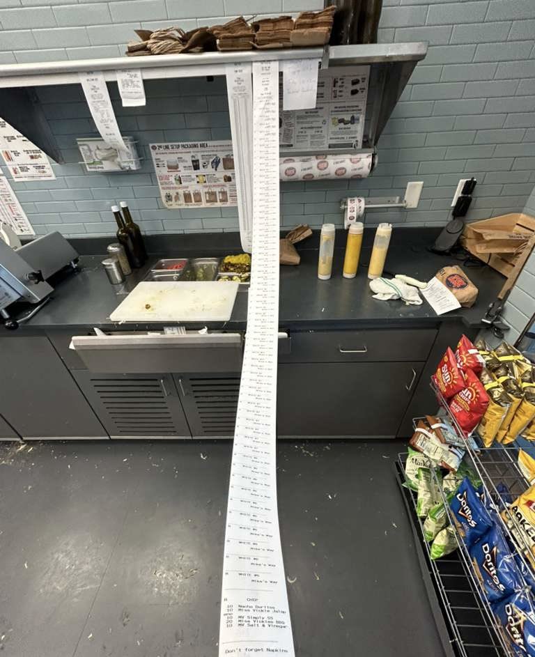 fartmastr77 tweet media