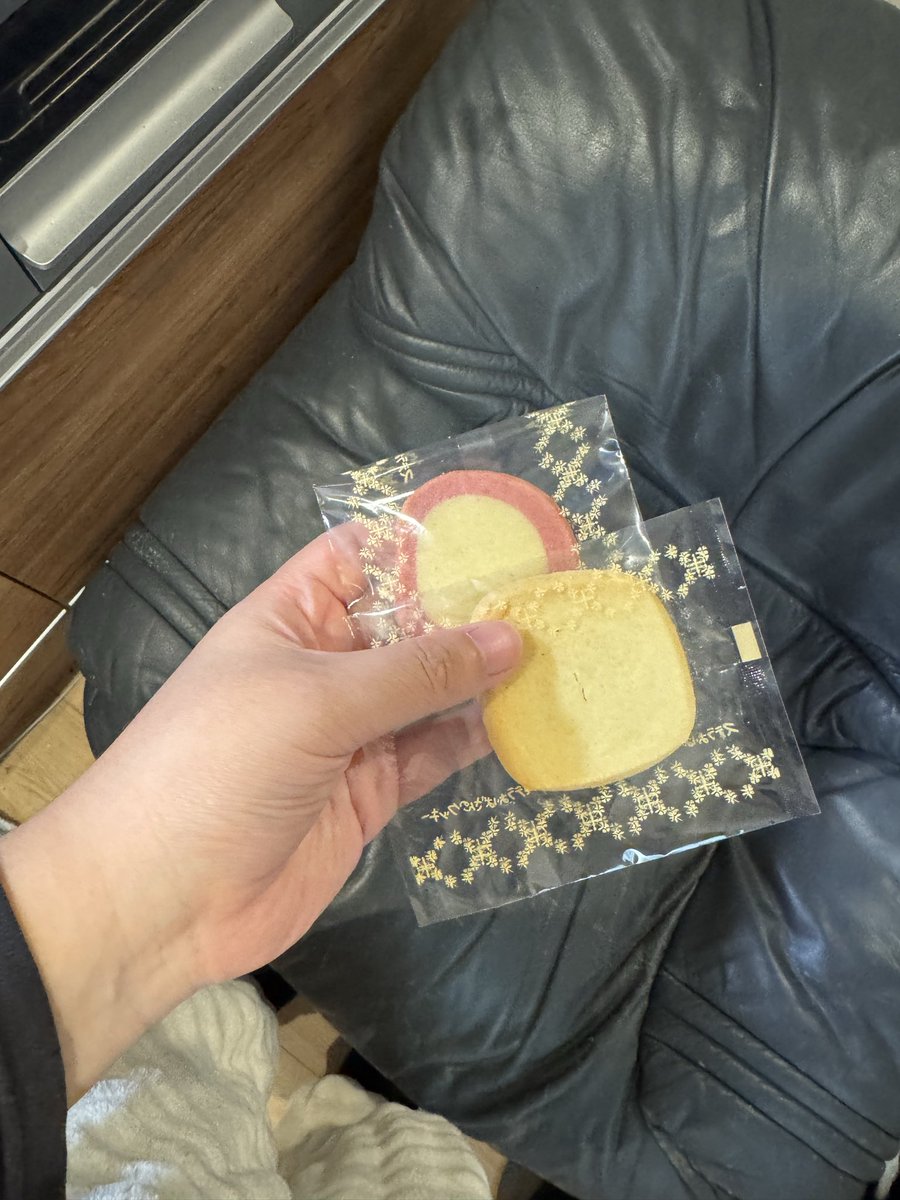 totorotechou tweet media