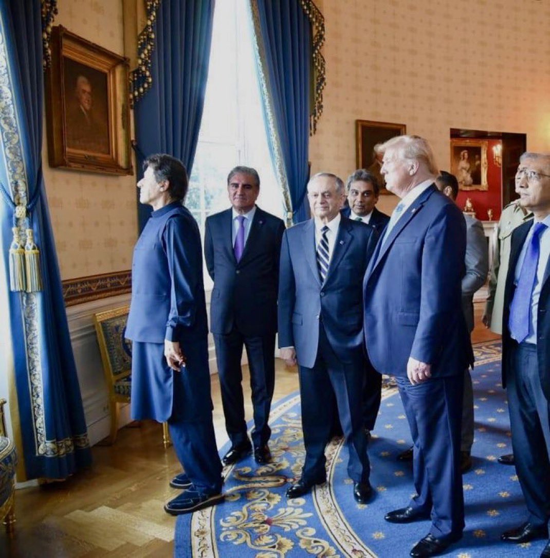 SofiaQuestions tweet media