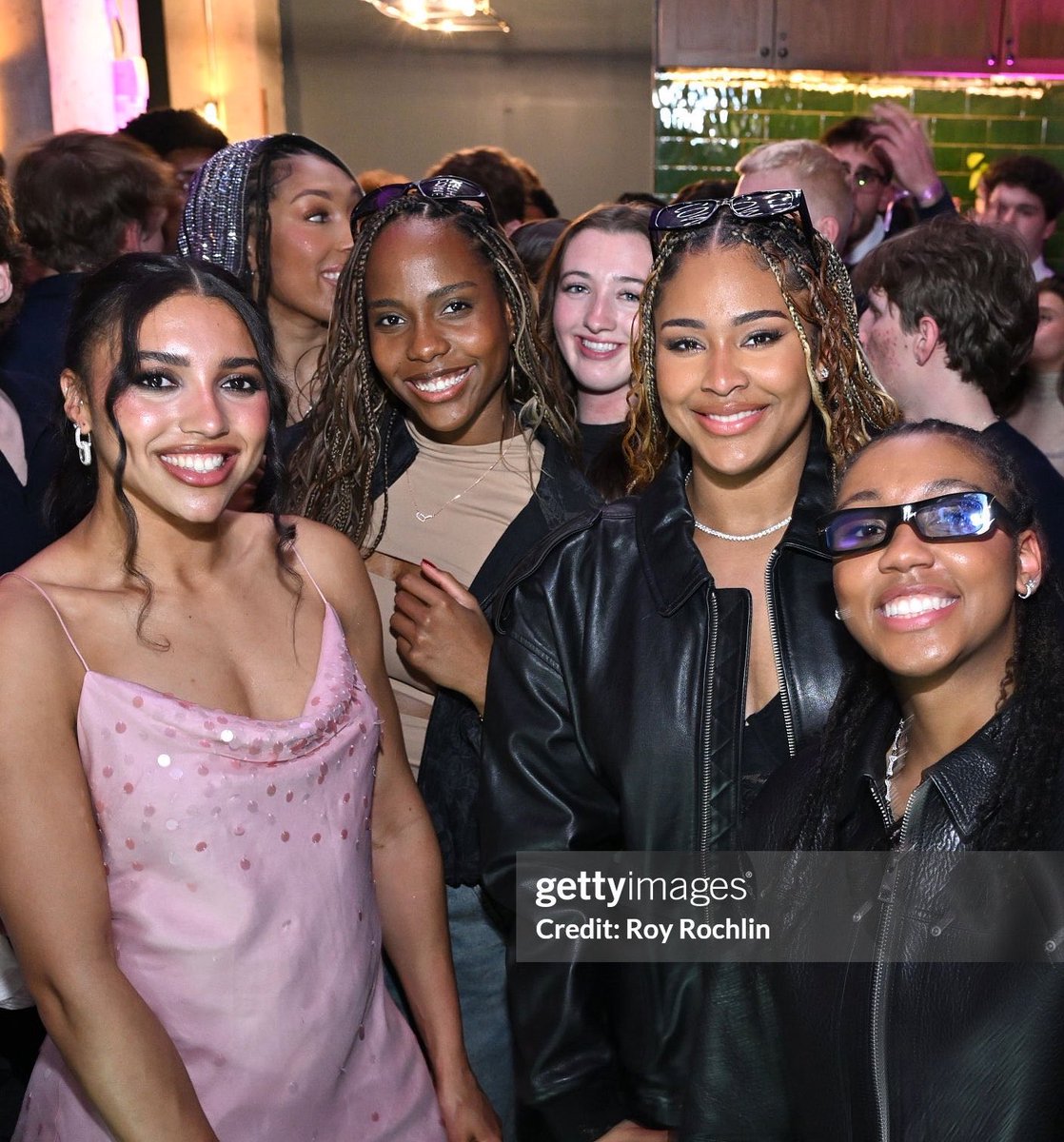 𝓪𝓵𝓮𝔁𝓮𝓼 tweet media