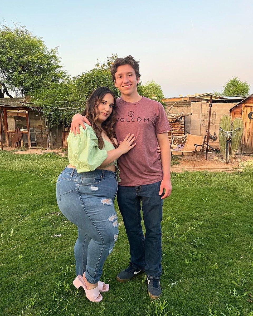 Notapiggyanymore tweet media