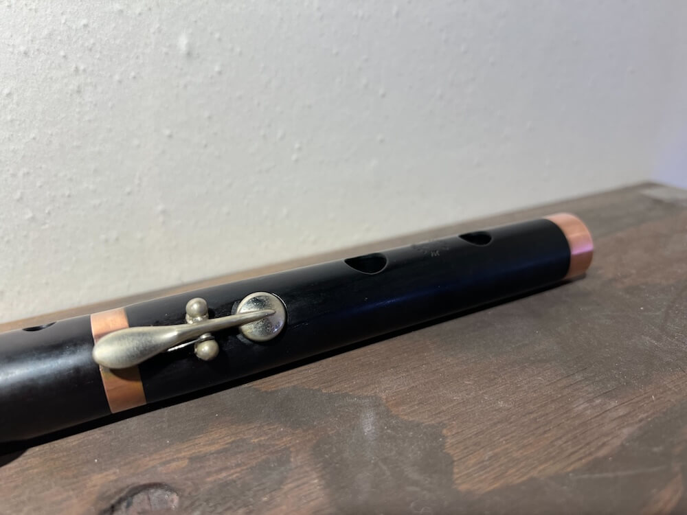 中古楽器] Gilles Lehart 6キー付き 木製アイリッシュ・フルートが入荷