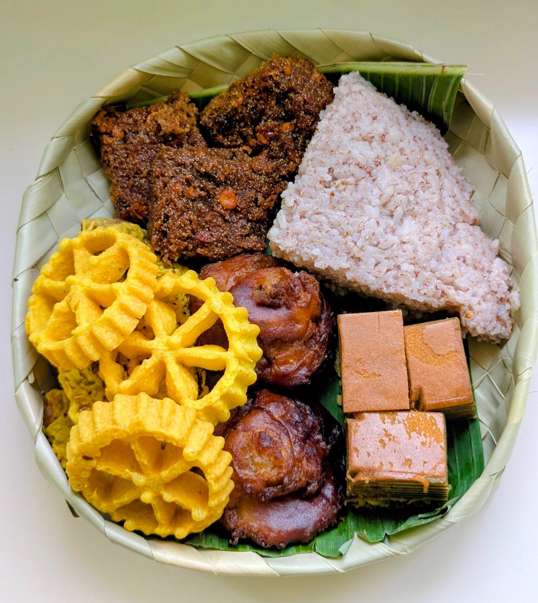 Che 🥴 tweet media