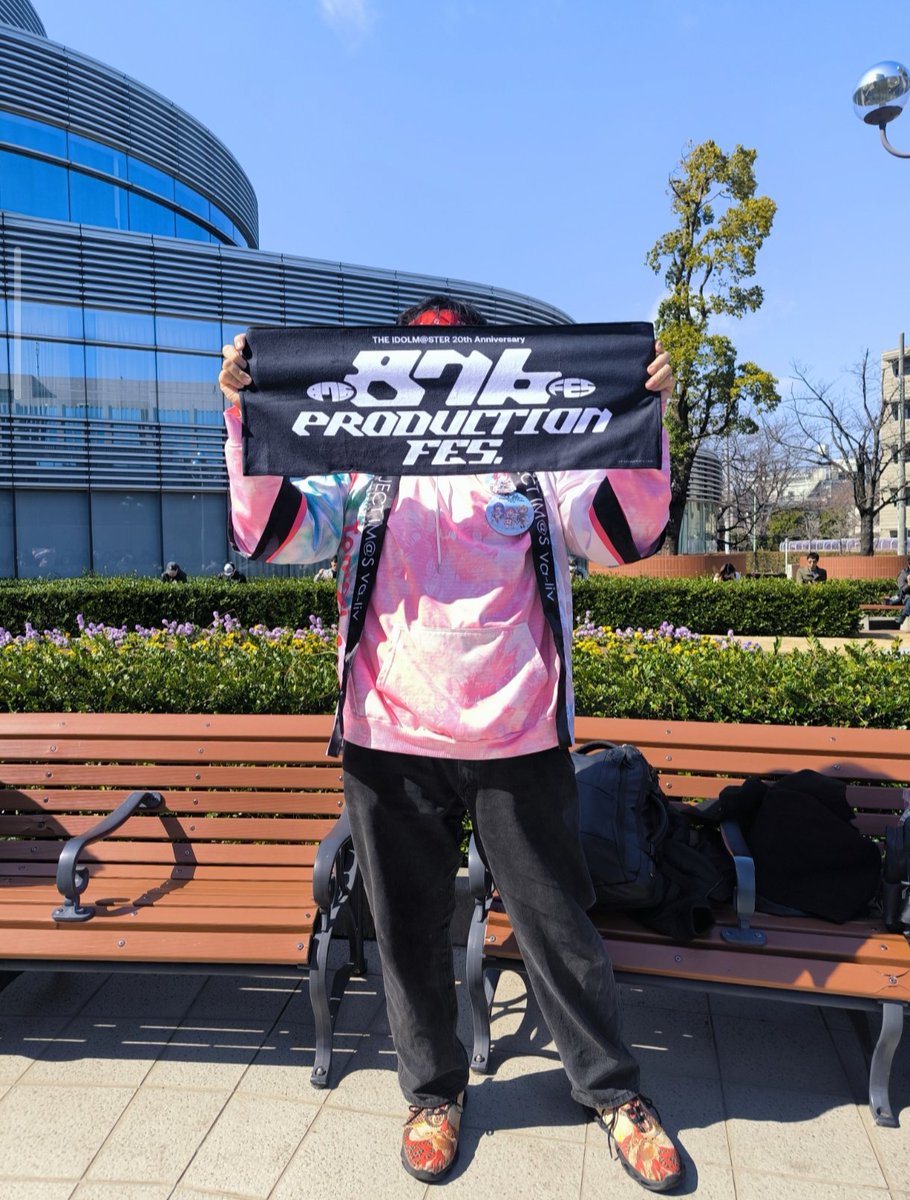 真紅の白馬 tweet media