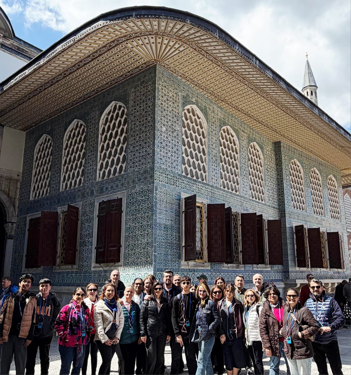 Hüseyin Avni Sözen Anadolu Lisesi tweet media