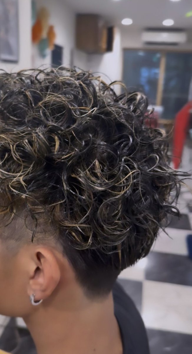 冷笑シャスティフォル tweet media