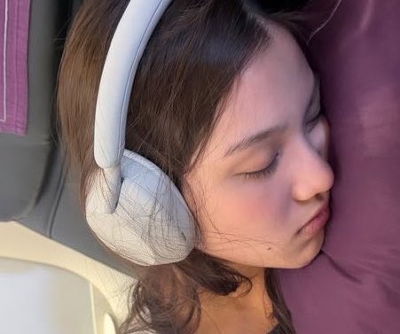 rmjangdesu's tweet photo. โชยุหน้าเหมือนพี่มี่✅ มูจูก็เหมือนบอนนี่ ✅ https://t.co/zAcryEL4Y2