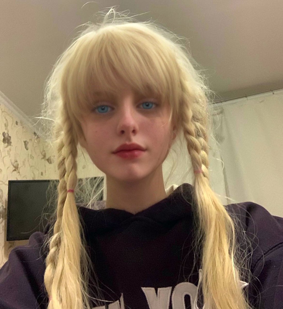 Ari 🎀 tweet media