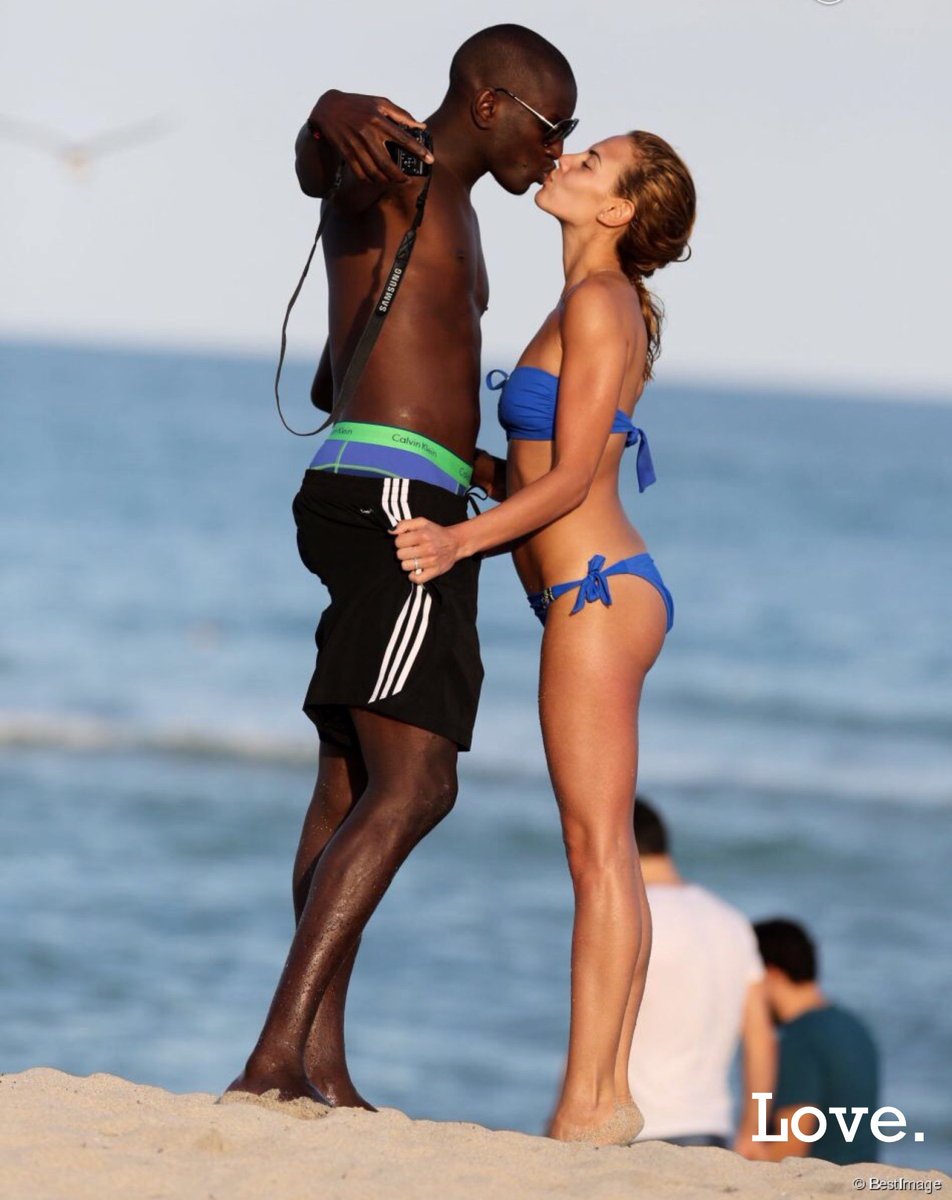 NylonsAddicted Hotwife Lover tweet media