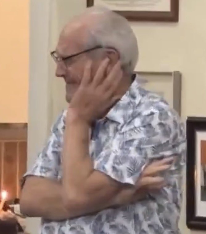 King Absurdist tweet media