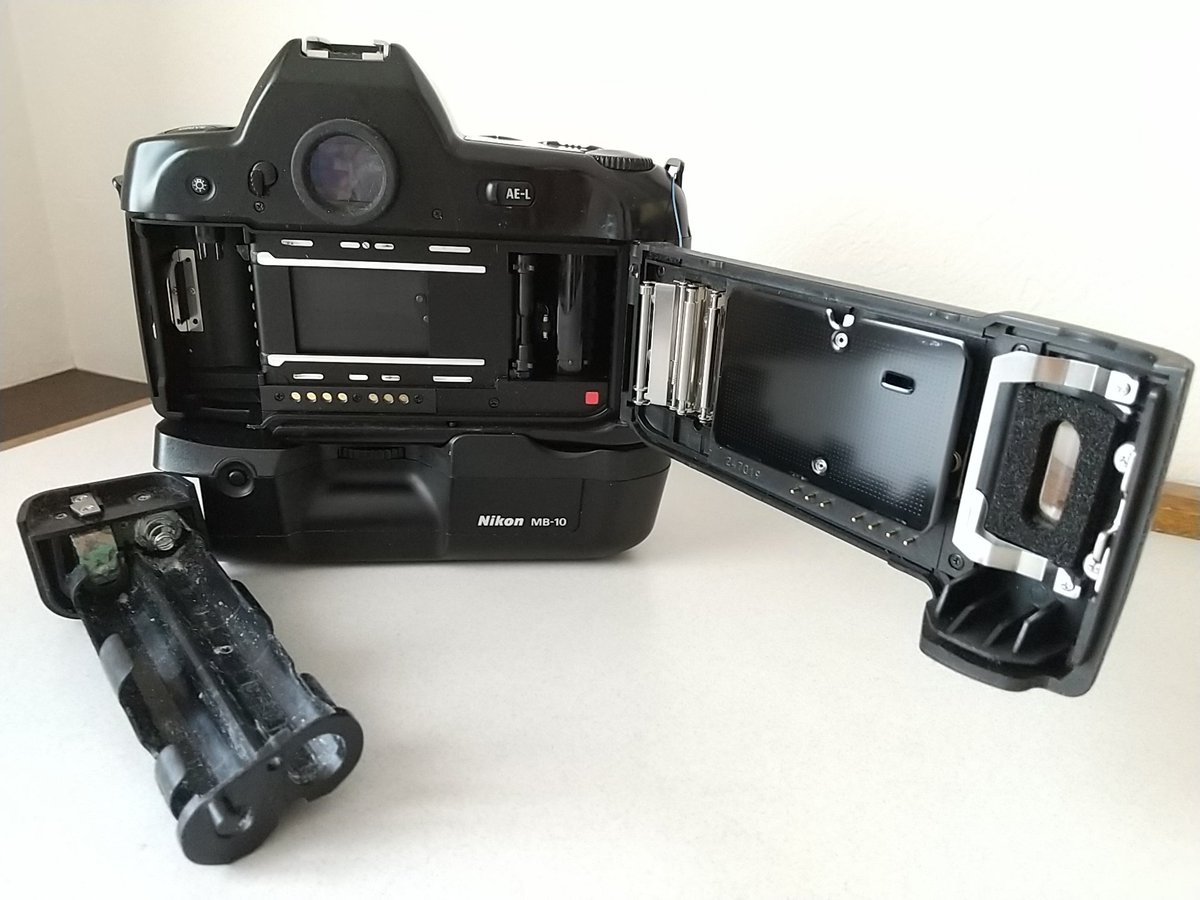 しょうけん tweet media