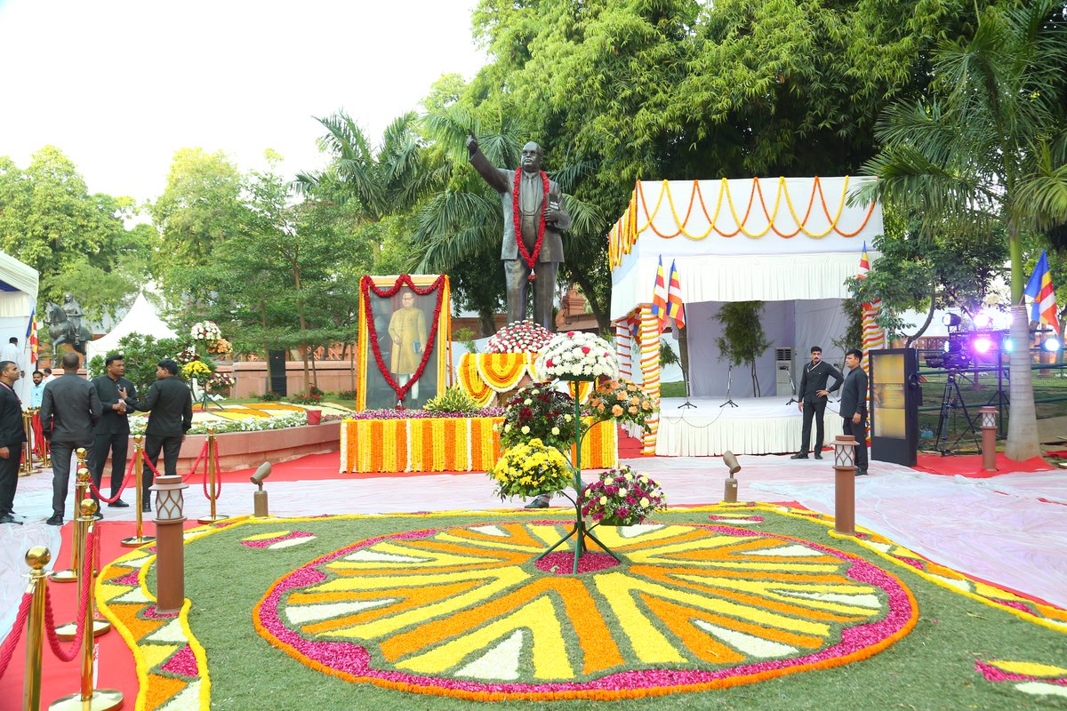 Daf_mosje's tweet photo. Dr. Ambedkar Foundation organised a floral tribute on the 136th Birth Anniversary of Babasaheb Dr. B.R. Ambedkar at Prerna Sthal. 🇮🇳 Led by Hon’ble VP Shri C. P. Radhakrishnan, Hon'ble Speaker of L.S. Shri Om Birla &amp; Hon'ble PM Shri Narendra Modi. https://t.co/ozZweVHyim