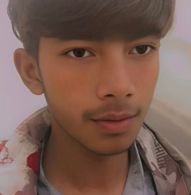 vopm_urdu's tweet photo. Outrageous!
A 17-year-old #Christian boy, Istisna, was abducted in Sialkot, another victim of #Pakistan’s shameful epidemic of #forcedconversions.
How many more innocent lives must be torn apart before justice means something?
#ChristianLivesMatter https://t.co/Q1dL0eI6gz