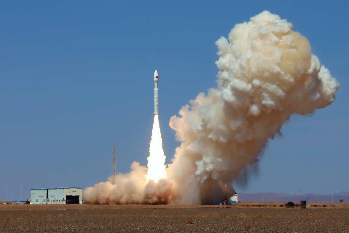 XHscitech's tweet image. China on Tuesday launched the Lijian-1 Y12 carrier rocket to send eight satellites into space.
The rocket blasted off at 12:03 p.m. (Beijing Time) from the Dongfeng commercial space innovation pilot zone in northwest China. It successfully sent the satellites into their planned