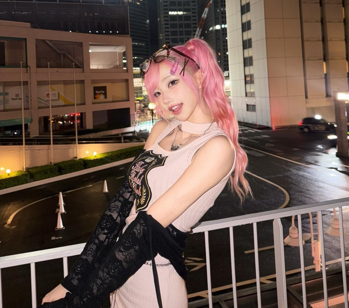 byeolcore's tweet photo. Magenta (QWER) https://t.co/ddgDIkSGiO
