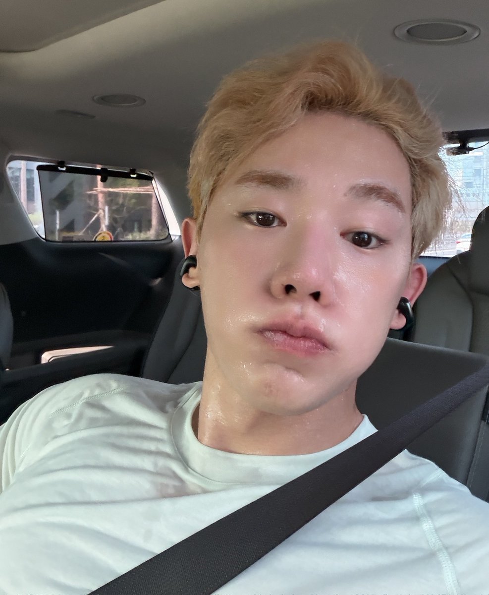 M.. 🐰⌛️⏳😢👋🗣️😿🫀🫂 tweet media