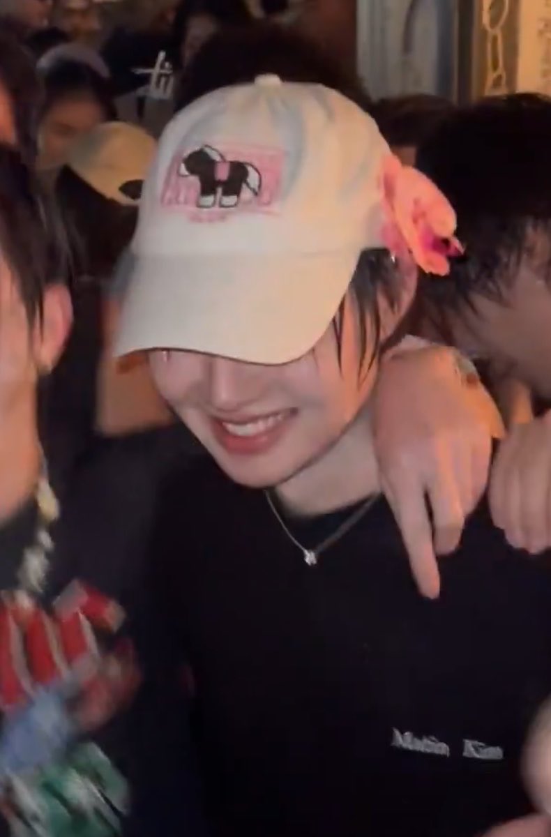 เบนซึโตะ 🐱 tweet media