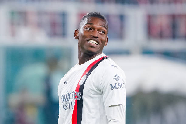 AyobBig's tweet image. 🗞️ @CorSport

لماذا تراجع مستوى لياو؟

🔹 إصابة "البوبالجيا" (التهاب عظم العانة):

 هذه الإصابة المزمنة دمرت أهم أسلحة لياو وهي "الانفجار والسرعة".

#Injuries #Allegri #Tactics #SempreMilan