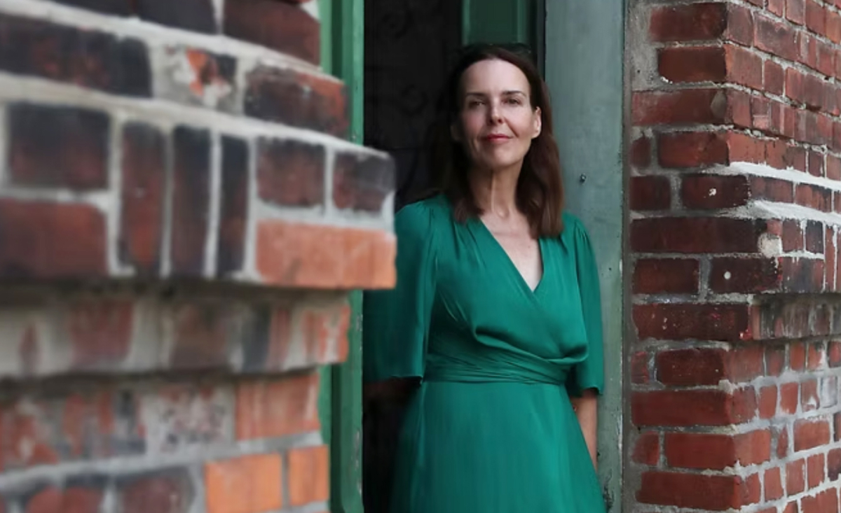 Evangelický kostel v Novém Bohumíně na kulturní vlně. Na jaře chystá besedu se spisovatelkou Karin Lednickou, koncert Ivana Hlase a varhanní koncert. Do konce dubna je v kostele k vidění také výstava obrazů. bohumin.cz/cz/zpravodajst…