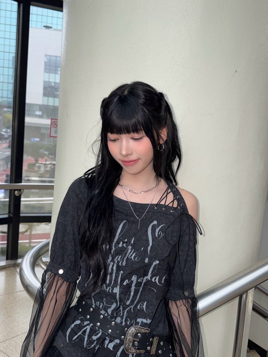 RESCENEGLOBAL's tweet image. IG | 260414

#MAY Music Bank 🖤😎🤟

#RESCENE #리센느 @RESCENEofficial