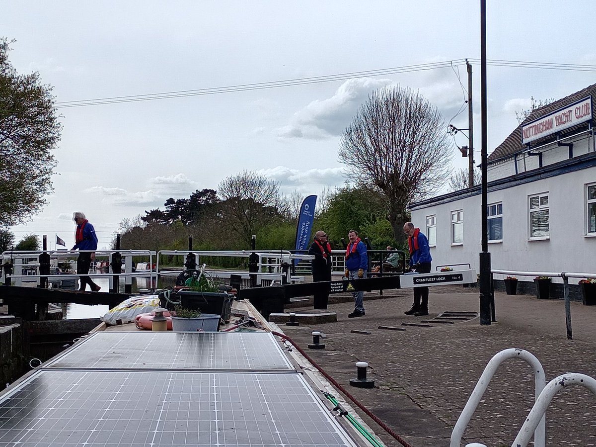 NABO_Official's tweet image. So happy to be on the move again after spending Winter in Lincoln. Lovely city but we were getting itchy tiller fingers 😂 &amp;amp; the weather has been perfect for #messingaboutonariver ❤️ 
 #boating #boatlife #waterways