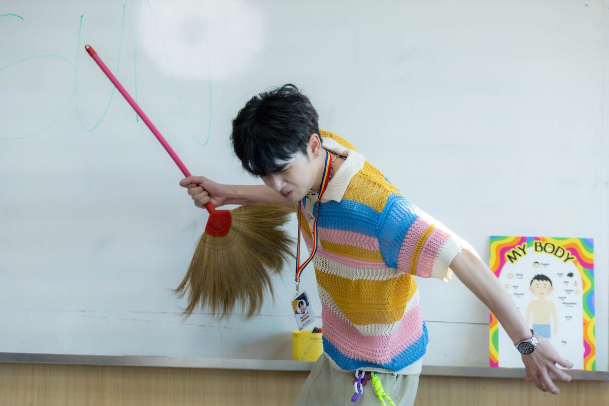 TrendforSanta's tweet image. WE'RE BACK, WE'RE BACK!!! EVERYONE WE ARE BACK!!! 🎉