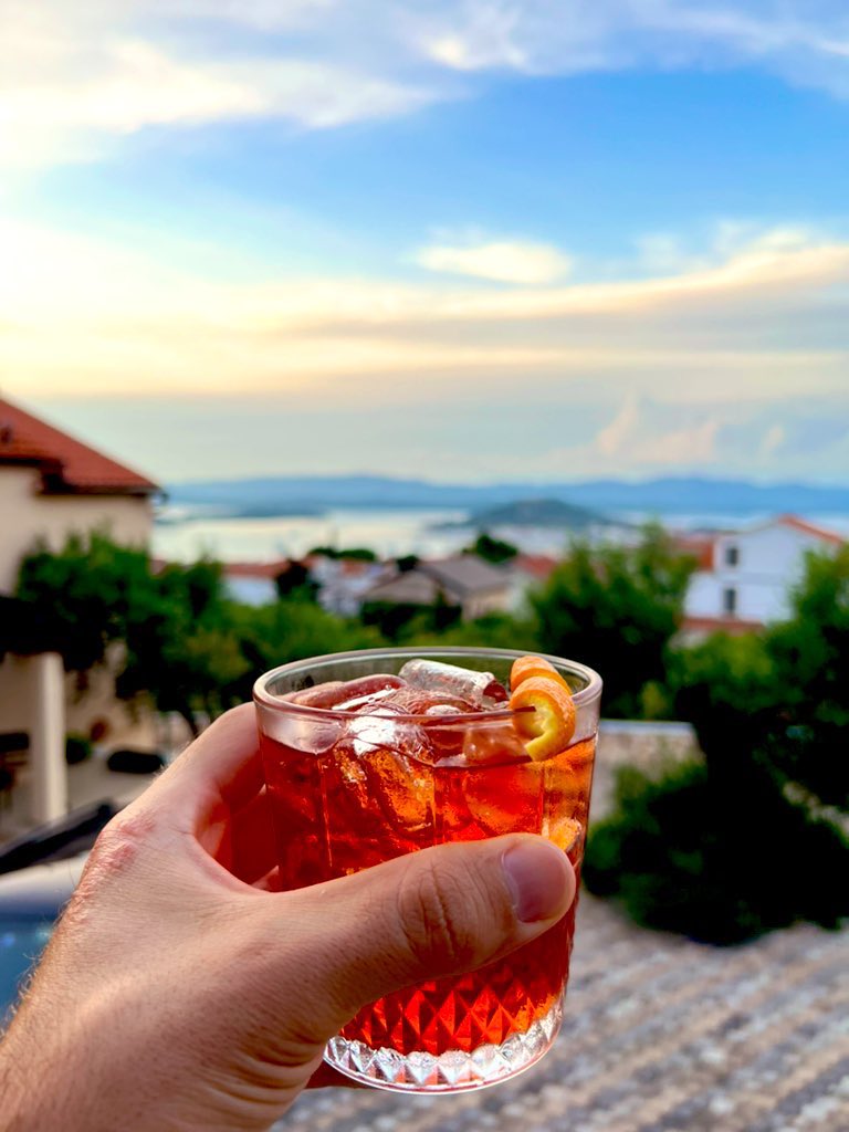HotelMurter's tweet photo. @sue_xbt Cheers😁 https://t.co/DjNy0BrbzJ