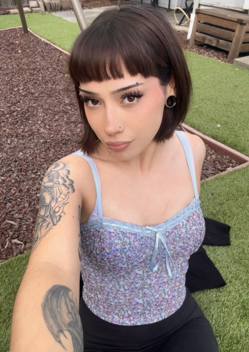 annalise tweet media