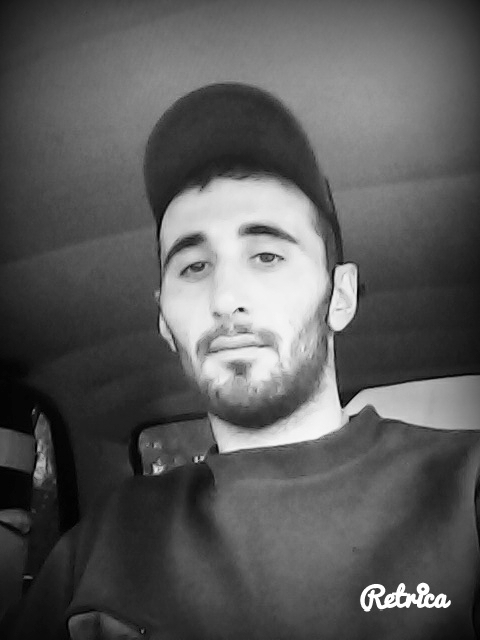 Straightsforyou's tweet photo. Straight  guy Behkruz, 20 yo 
Please re post
More: https://t.co/ToWjluCXJr https://t.co/UrdZ9tfAoR
