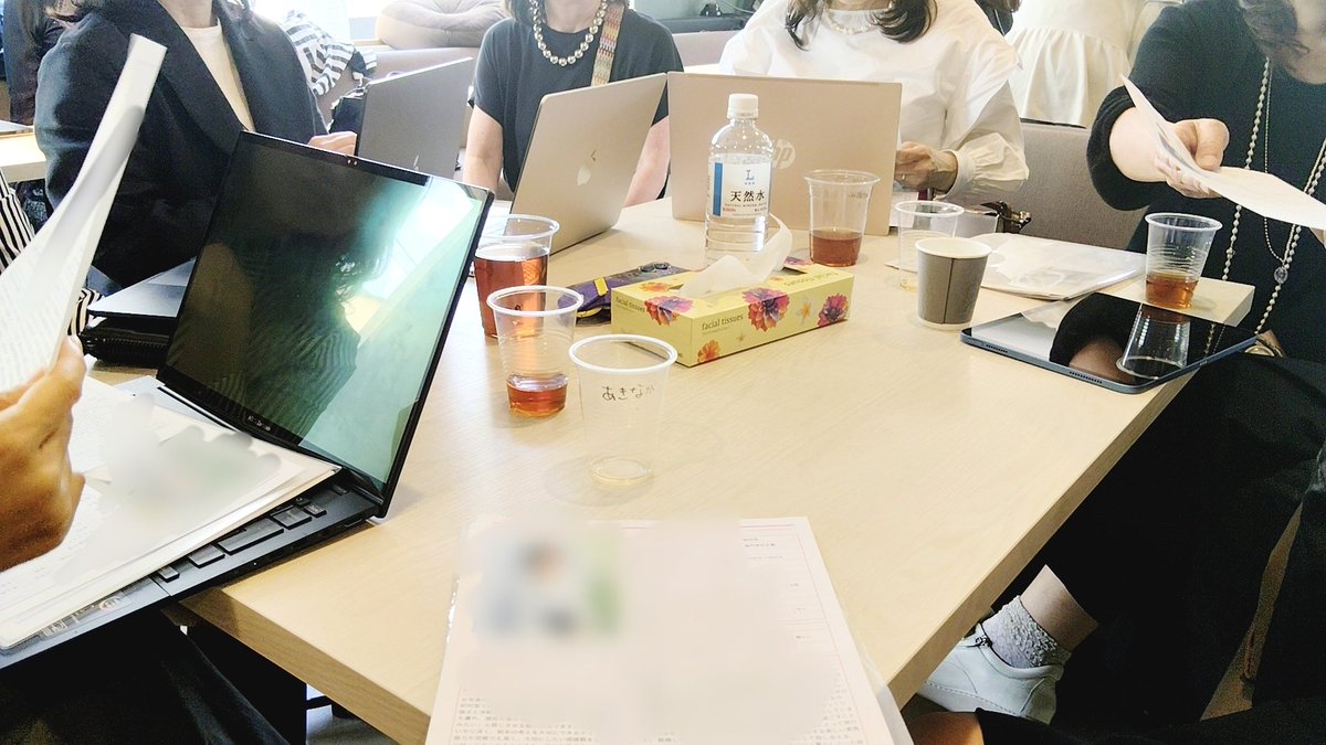 b_toss's tweet photo. 私「将来ワンちゃんを家族に迎えたい女性です！」

相手仲人さん
「ウチの会員さんワンちゃん飼ってます！好きが高じて関連の仕事やってます！」

ご年齢1歳差。
ご本人に確認取れ次第
お見合い成立です。

プロフィール交換会自体の
出会いが凄すぎて
ひっくり返りそう🥹💕
#婚活 #結婚相談所 https://t.co/2iox2idesX