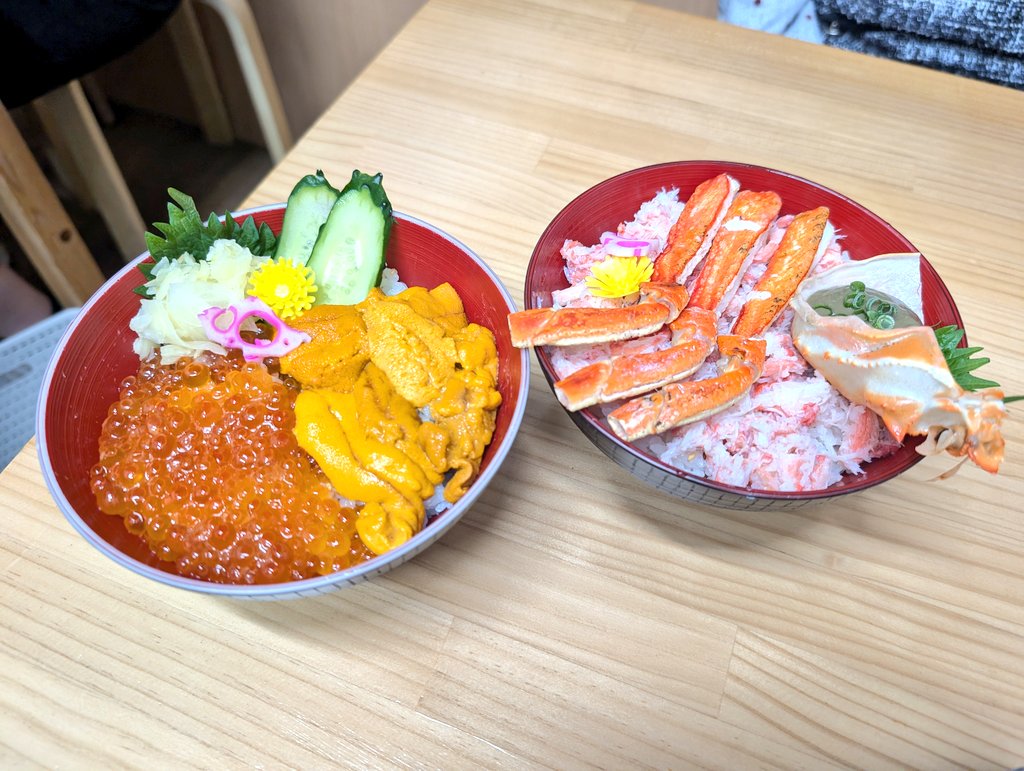 dollysmile's tweet photo. 築地で色々食べてきた😁 https://t.co/XtdPRMati0